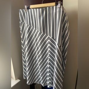 NWT! Eloquii black and white stripe polyester skirt, size 20